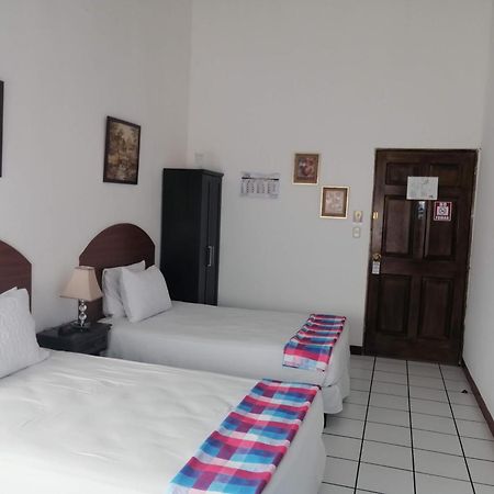 Novohostal B&B Guatemala City ภายนอก รูปภาพ