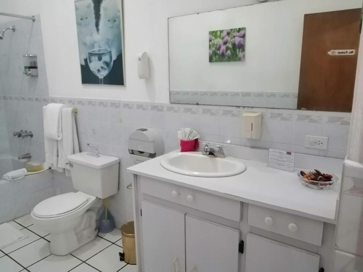 Novohostal B&B Guatemala City ภายนอก รูปภาพ