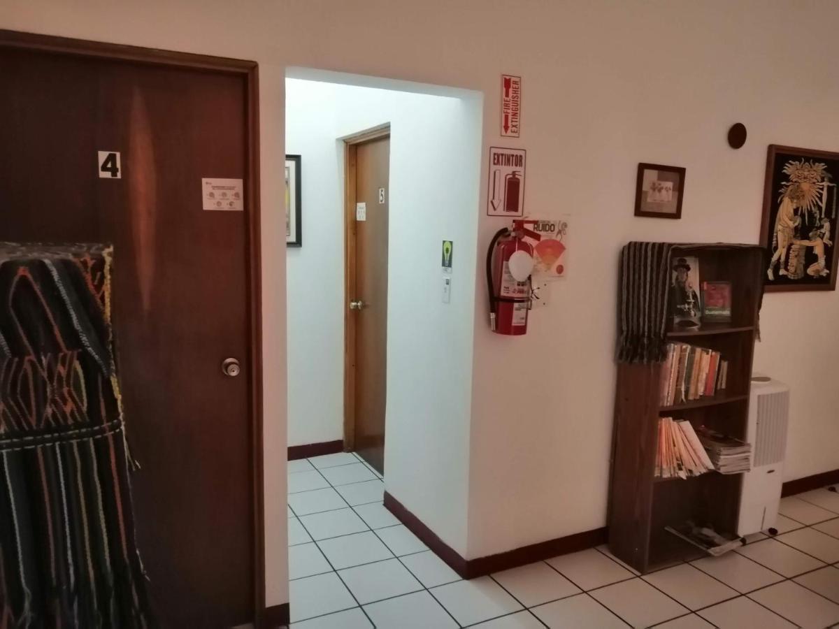 Novohostal B&B Guatemala City ภายนอก รูปภาพ