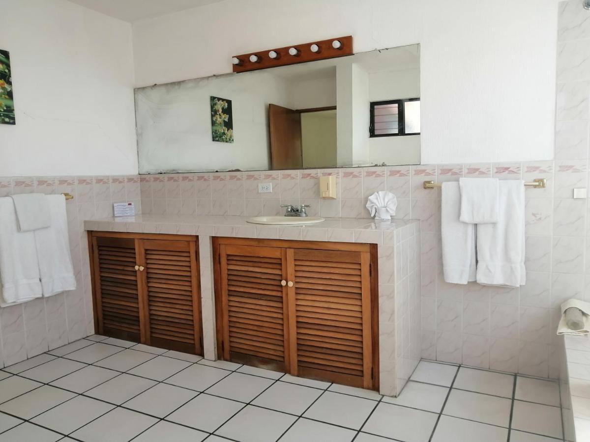 Novohostal B&B Guatemala City ภายนอก รูปภาพ