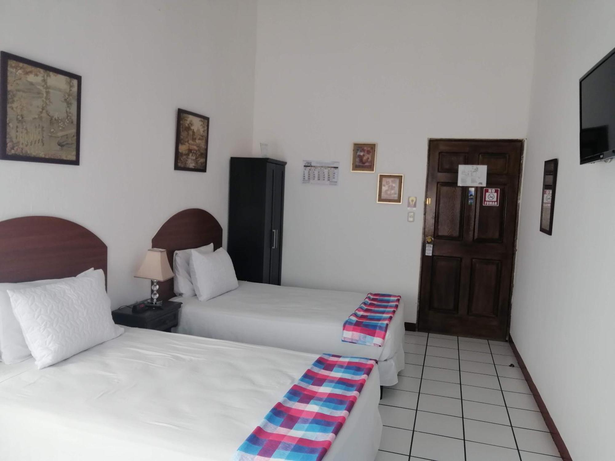 Novohostal B&B Guatemala City ภายนอก รูปภาพ