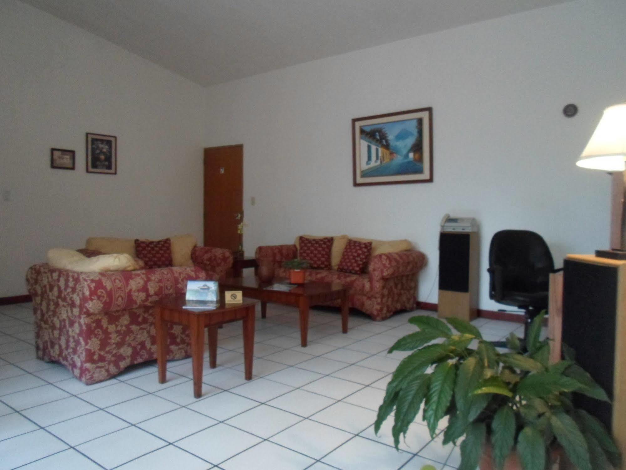 Novohostal B&B Guatemala City ภายนอก รูปภาพ