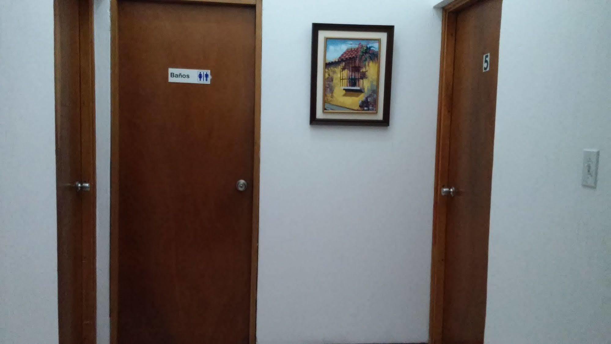 Novohostal B&B Guatemala City ภายนอก รูปภาพ